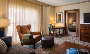 TV a/nebo společenská místnost v ubytování La Cantera Resort & Spa