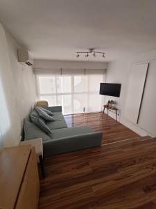 TV a/nebo společenská místnost v ubytování Cosy Apartment - La Manga, km 7