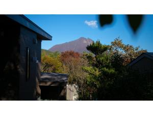 由布市にあるInnterhill Tsubasa Yufuin - Vacation STAY 94230vの家から見える山 +7枚の写真