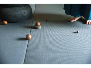 a person is playing with balls on the floor at Hyogo private house yogoto - Vacation STAY 00235v in Kamikawa