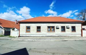 Budova, kde se ubytování v soukromí nachází