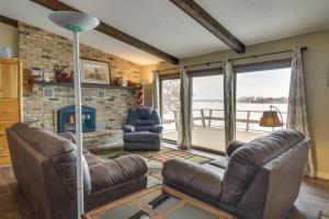 Gallery image of Breezy Point House with Dock on Pelican Lake! in Breezy Point