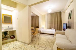 A seating area at Zacharitsa APT at Acropolis up 4 guests by LODGESPOT