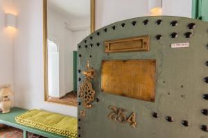 Postel nebo postele na pokoji v ubytování Riad Agathe & Spa