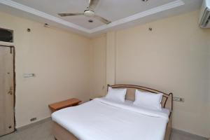 Легло или легла в стая в Flagship Hotel Capital