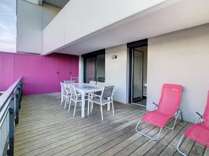 Fotografia z galérie ubytovania Appartement F2 Confort avec Terrasse, Piscine, Parking, à 150m de la Plage - Palavas - FR-1-715-30 v destinácii Palavas-les-Flots