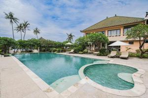 Swimmingpoolen hos eller tæt på Poinciana Resort