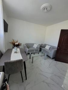 Μια τηλεόραση ή/και κέντρο ψυχαγωγίας στο Departamento Luna en Santo Domingo