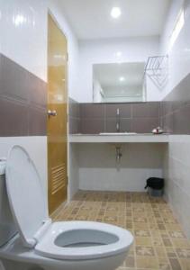 Ένα μπάνιο στο Sisatchanalai Heritage Resort