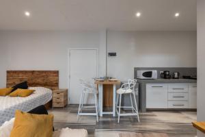 Η κουζίνα ή μικρή κουζίνα στο LeCosyCanonniersStudio2 +2 φωτογραφίες