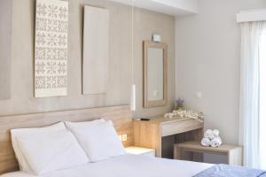 A bed or beds in a room at Medusa studios