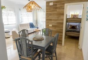 Posedenie v ubytovaní Apartamento mediterráneo en pleno corazón de Moraira