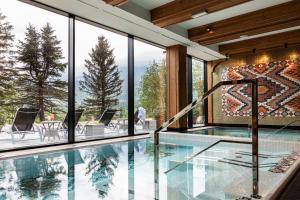 Bazén v ubytování Bachleda Hotel Kasprowy nebo v jeho okolí