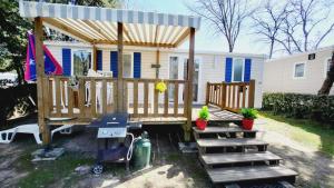 Zdjęcie z galerii obiektu Liris - Camping du Bois Dormant w mieście Saint-Jean-de-Monts +14 zdjęć