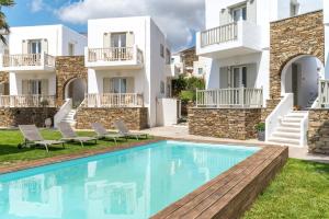 The swimming pool at or close to Ninemia Suites Tinos Superior 102