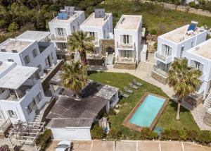 The swimming pool at or close to Ninemia Suites Tinos Superior 102