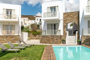 The swimming pool at or close to Ninemia Suites Tinos Superior 102