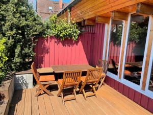 Balkón nebo terasa v ubytování Austernfischer Prerow - Schönes Ferienhaus in Toplage mit großem Garten für Familie und Freunde