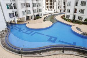 Series Hotel Sudirmanの敷地内または近くにあるプール