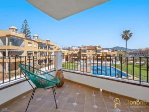 Basen w obiekcie Apartamento cerca de la playa en las lagunas de Mijas lub w pobliżu
