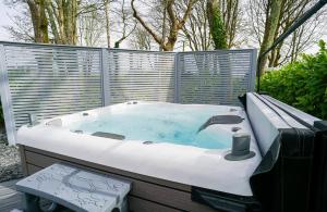 Ảnh trong thư viện ảnh của Luxury retreat with hot tub & wood burner - Mylor ở Falmouth +60 ảnh