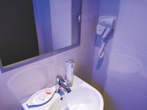 Koupelna v ubytování D Loft Hotel