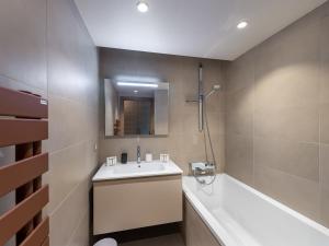 Fotografia z galérie ubytovania Appartement cosy à Megève avec piscine, sauna et accès facile au centre ville - FR-1-569-53 v destinácii Megève + 9 fotografií
