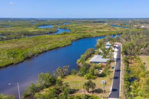 Gallery image of Beautiful Waterfront 1 bedroom #3 in Punta Gorda