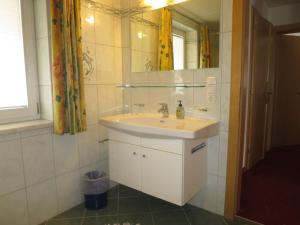 Fotografia z galérie ubytovania Apartment Schmiedbach by Interhome v destinácii Sankt Anton am Arlberg