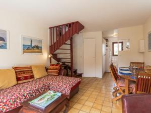 Χώρος καθιστικού στο Holiday Home Le Pré Verger-1 by Interhome