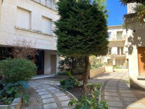 Fotografia z galérie ubytovania Bel appartement avec vue sur le Palais des Papes v Avignone