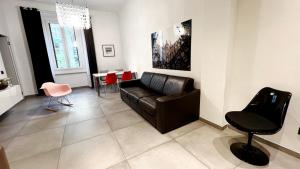 A seating area at Apartment via Ferrucci 22