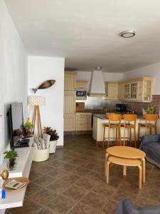 Kuchyňa alebo kuchynka v ubytovaní Vv - Apartamento Tranquilo Primera Línea