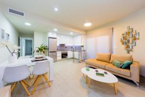 Kuchyňa alebo kuchynka v ubytovaní Apartamento Alegria ID8