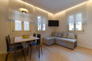 A seating area at Zalo Urban Living Spaces