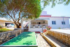 Bazén v ubytování Garden Resort - Apartments Ruzmarin nebo v jeho okolí