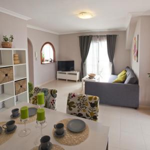 TV a/nebo společenská místnost v ubytování Apartment Ambrosia