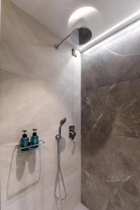A bathroom at Zalo Urban Living Spaces