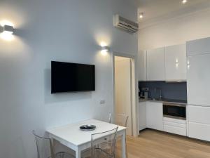 A kitchen or kitchenette at Dimora Dei Cappuccini