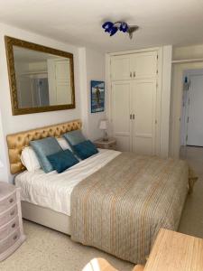Postel nebo postele na pokoji v ubytování Belissimo Apartment. 2 Bedrooms with patio.