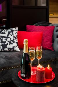 Zdjęcie z galerii obiektu Cachette Secrète & SPA w mieście Bourgoin