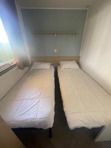 Gallery image of - Mobilhome Camping Les Charmettes - Fun pass non inclus - in Les Mathes