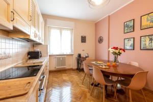 Kép BnButler - Principe Eugenio - Casa Corsini, un Angolo Retrò szállásáról Milánóban a galériában