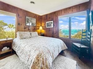Seacoast Sanctuary客房内的一张或多张床位
