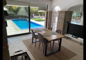 Bazén v ubytování Costa Maresme Barcelona , Relax & Pool nebo v jeho okolí