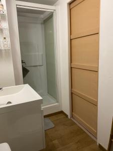 Kúpeľňa v ubytovaní Appartement agréable à Malo proche de la plage