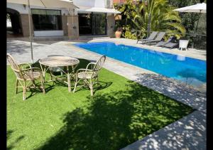 Bazén v ubytování Costa Maresme Barcelona , Relax & Pool nebo v jeho okolí