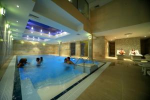 Bazén v ubytování Aparthotel Baltic Spa nebo v jeho okolí