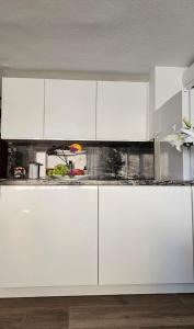 Kuchyňa alebo kuchynka v ubytovaní Moderno Apartamento con Vistas al Mar Calpe