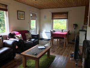 Posezení v ubytování Glengarry Lodge